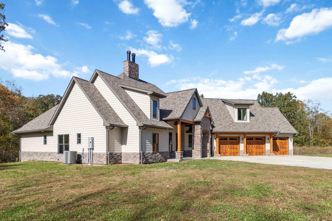 House in Greensburg, Kentucky, United States 4 - 17814580