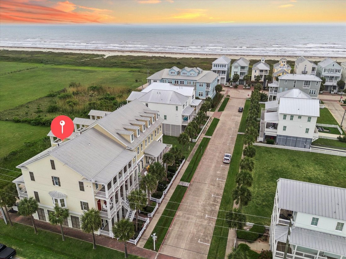 Townhouse in Galveston, Texas, United States 3 - 17813658