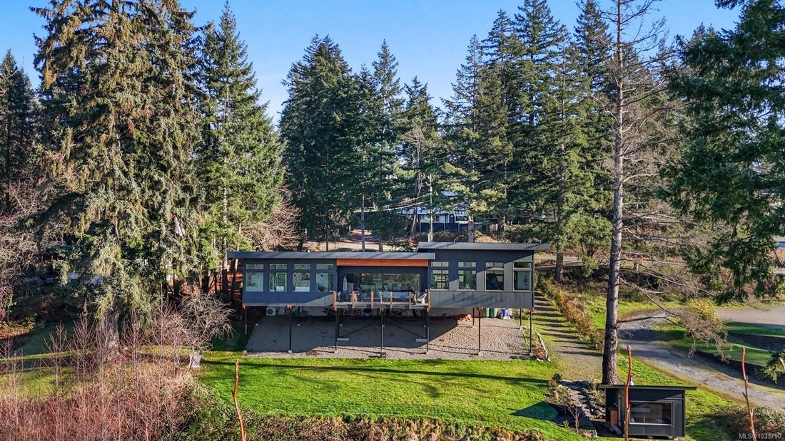 House in Courtenay, British Columbia, Canada 2 - 17814363