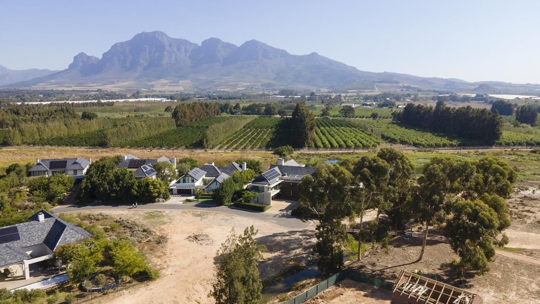 Land in Pearl Valley Golf Estate and Spa, Western Cape, South Africa 3 - 17814432