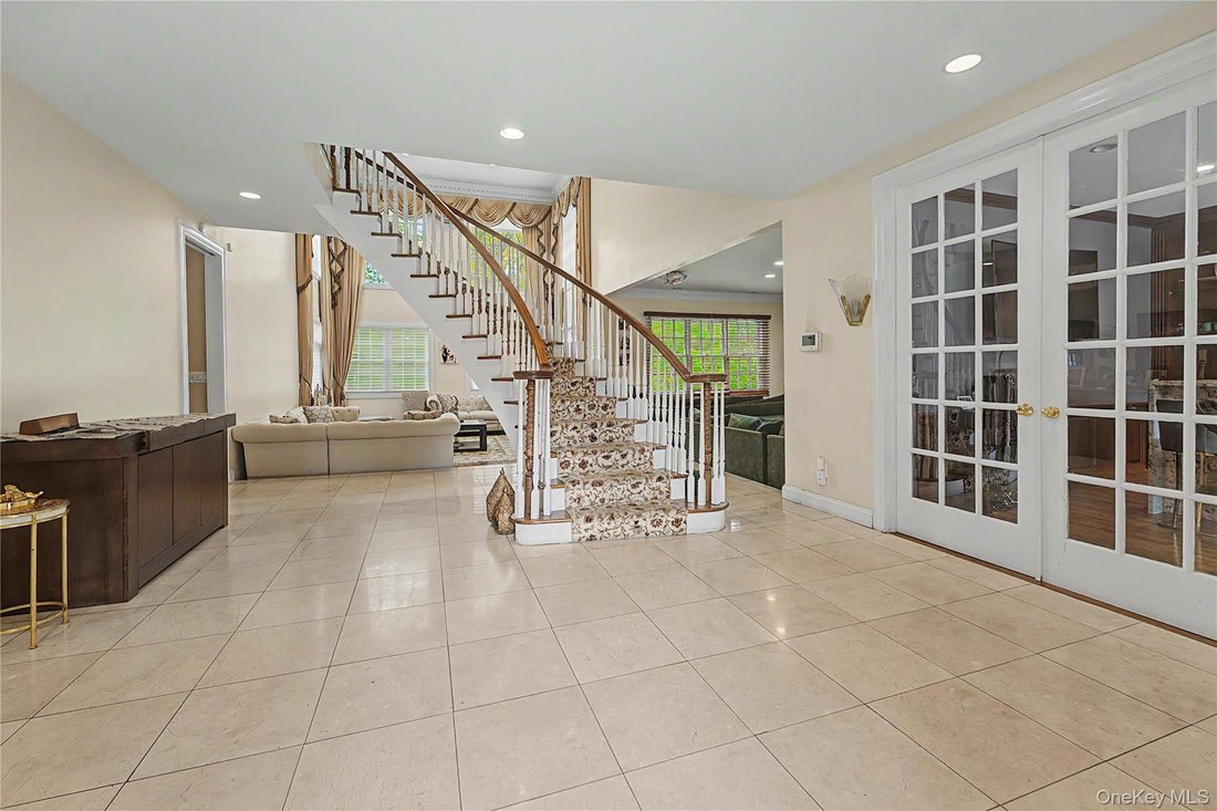House in Woodbury, New York, United States 3 - 17813262