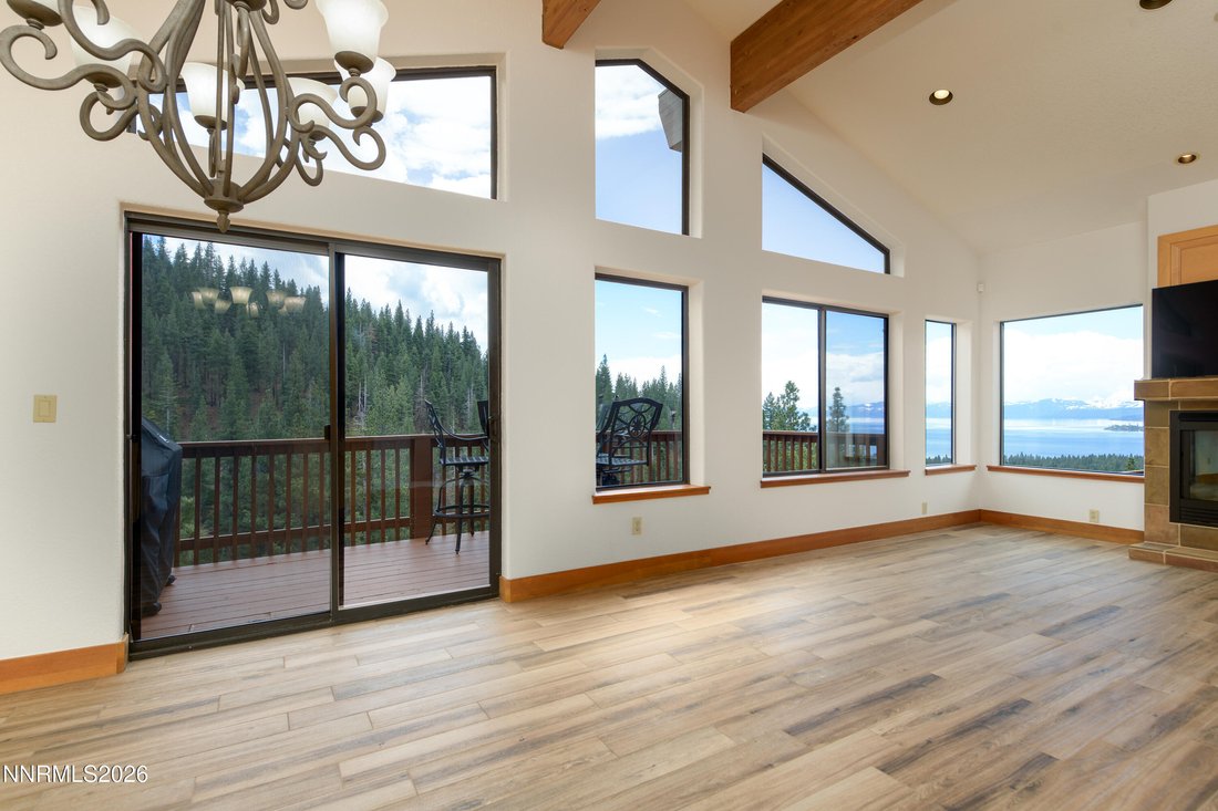 Condo in Incline Village, Nevada, United States 2 - 17389917