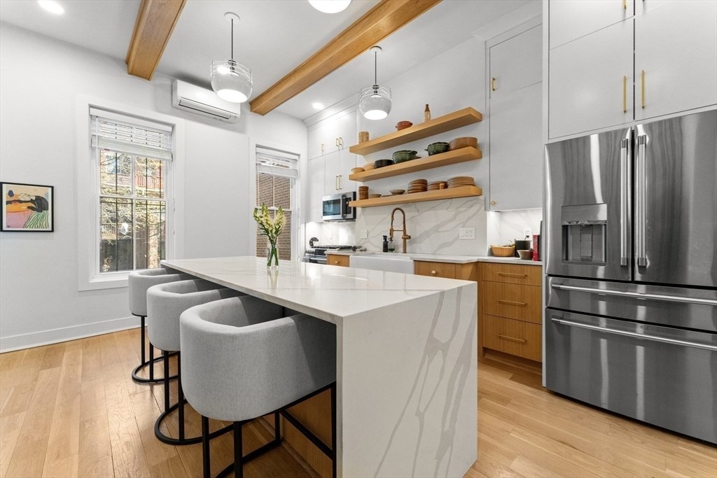 Condo in Boston, United States 3 - 17814326