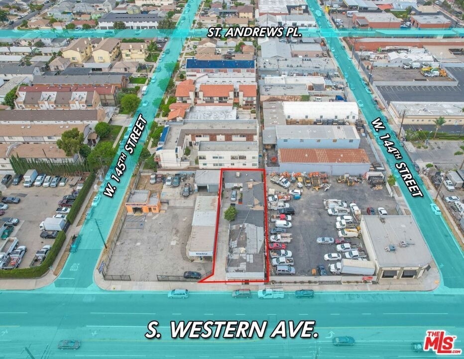 Gardena, California, United States 1 - 17812091