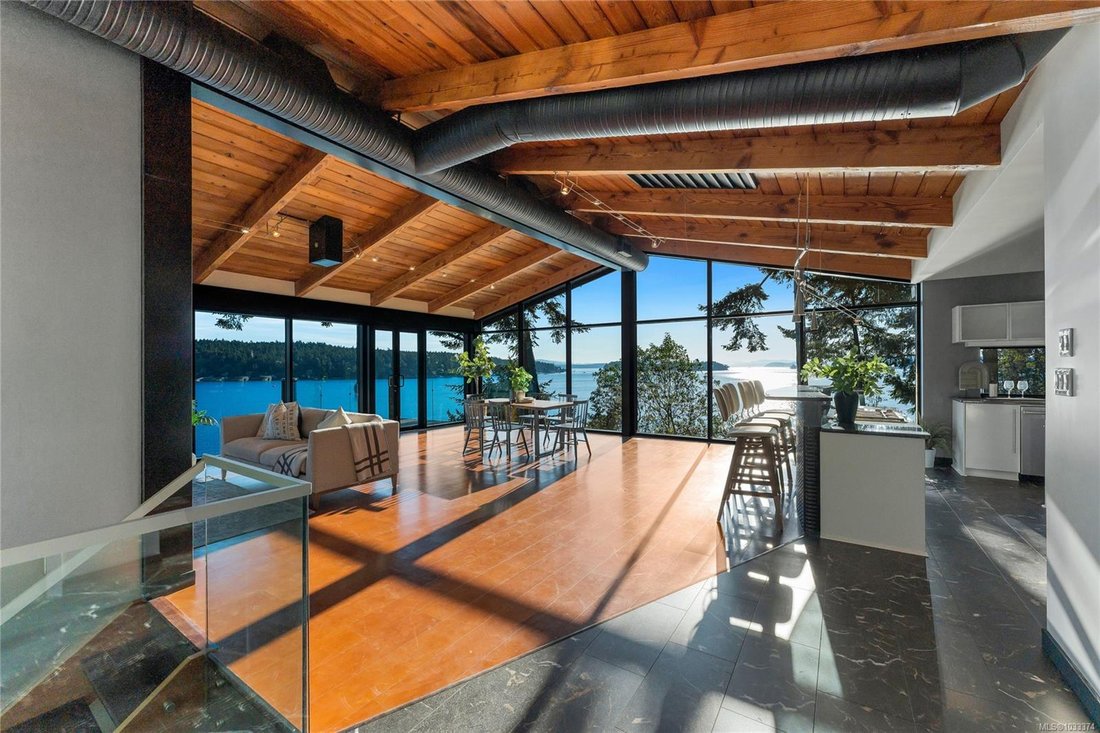 House in North Saanich, British Columbia, Canada 5 - 17814370