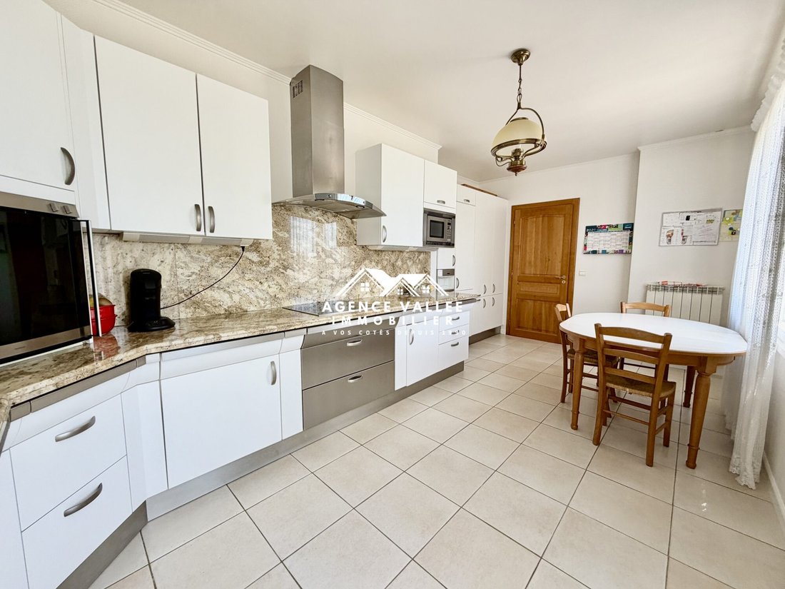 House in Saint-Pierre-du-Perray, Ile-de-France, France 4 - 17815632
