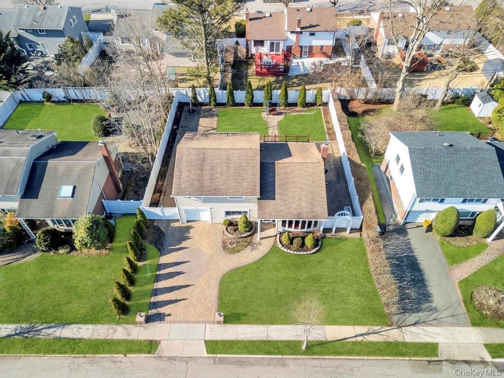 House in Plainview, New York, United States 2 - 17813234