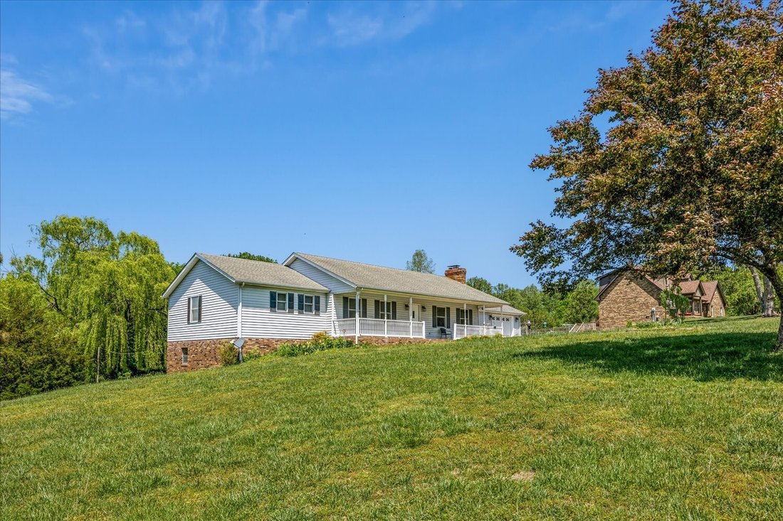House in Clarksville, Tennessee, United States 4 - 17616189