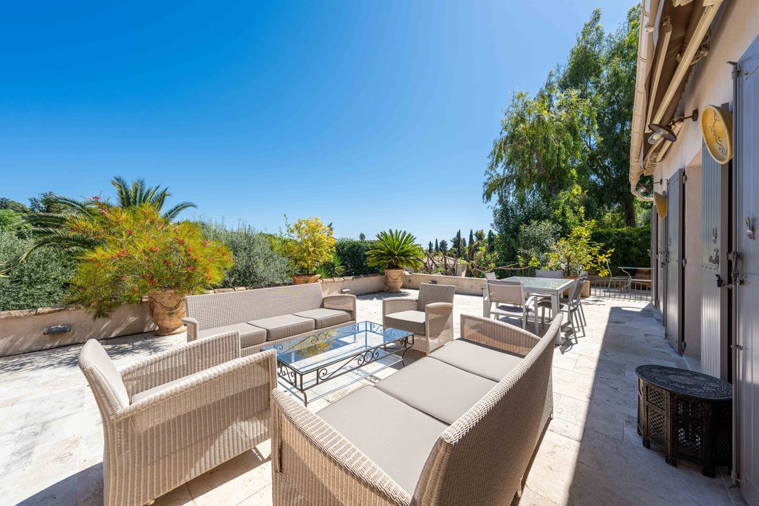 Villa in Saint-Paul-de-Vence, Provence-Alpes-Côte d'Azur, France 3 - 17813200