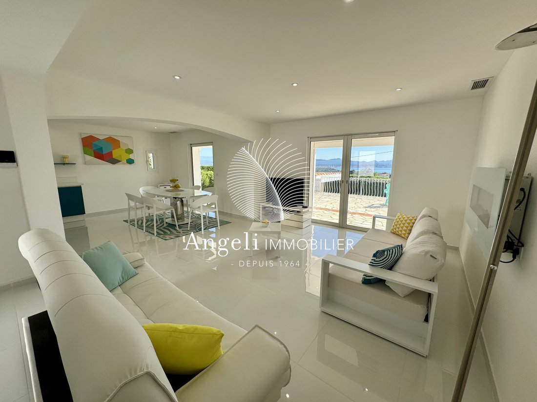 Villa en Fréjus, Provenza-Alpes-Costa Azul, Francia 4 - 17814161