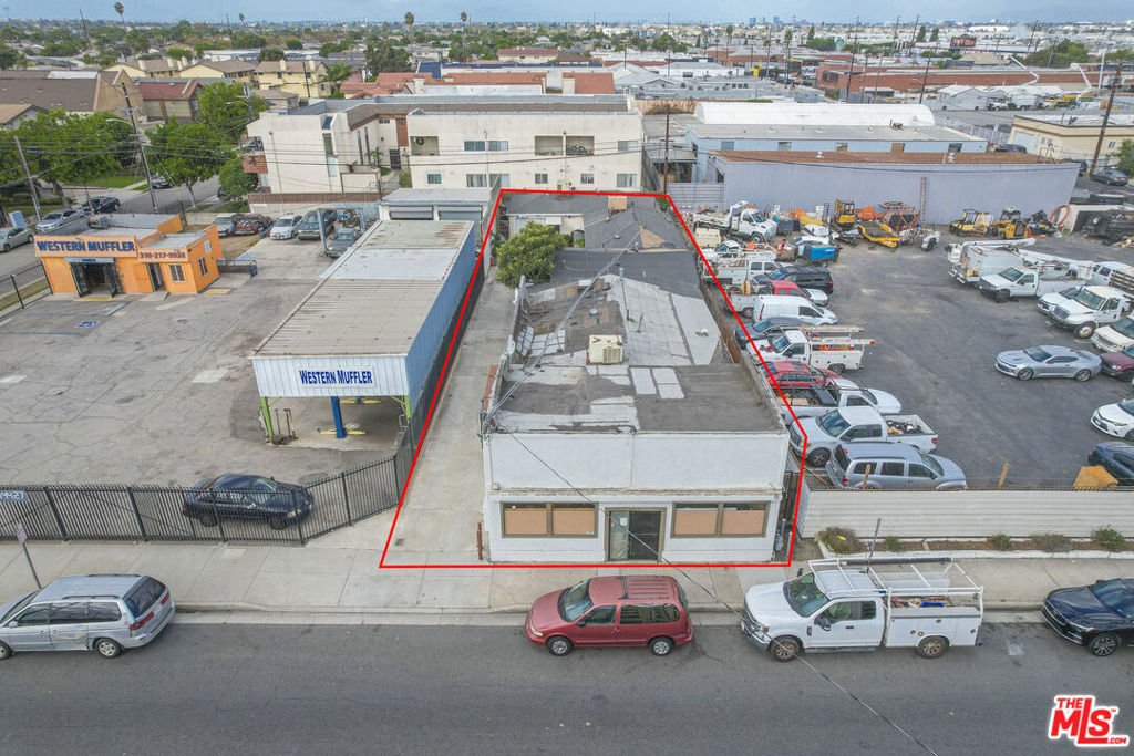 Gardena, California, United States 2 - 17812091