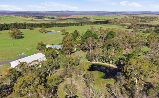 Country House in Manar, New South Wales, Australia 1