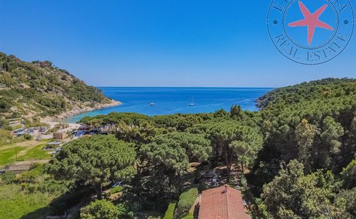 Villa in Marina di Campo, Tuscany, Italy 1