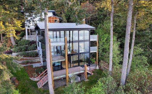 House in North Saanich, British Columbia, Canada 1