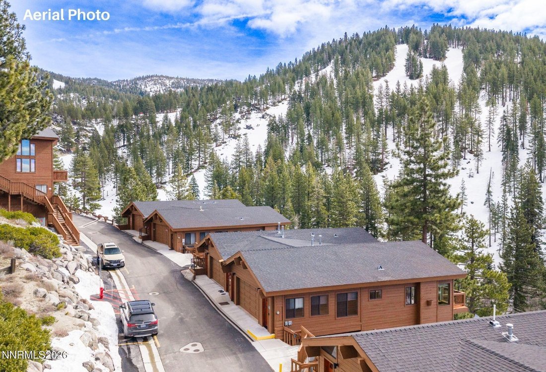 Condo in Incline Village, Nevada, United States 5 - 17389917