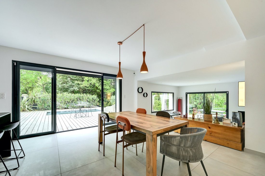Townhouse in Le Tholonet, Provence-Alpes-Côte d'Azur, France 3 - 17813998