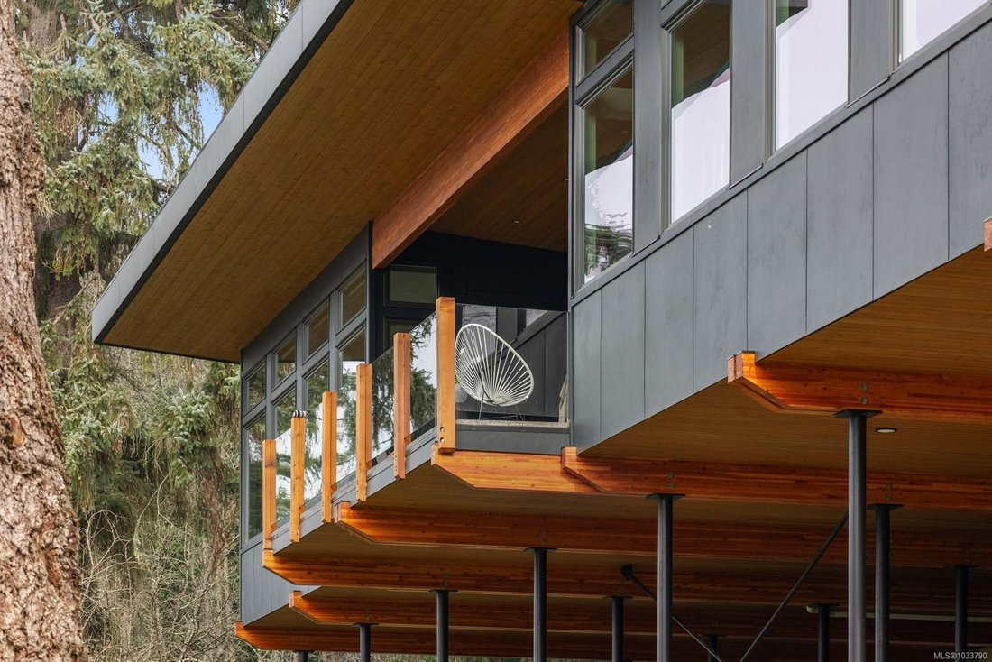 House in Courtenay, British Columbia, Canada 5 - 17814363