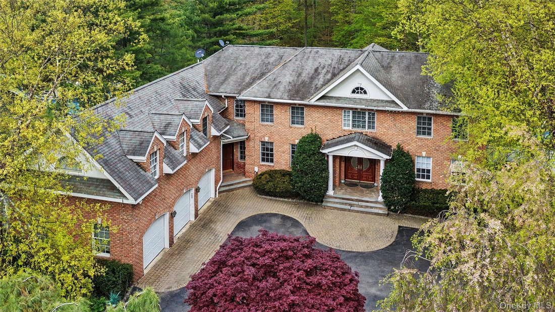 House in Woodbury, New York, United States 2 - 17813262