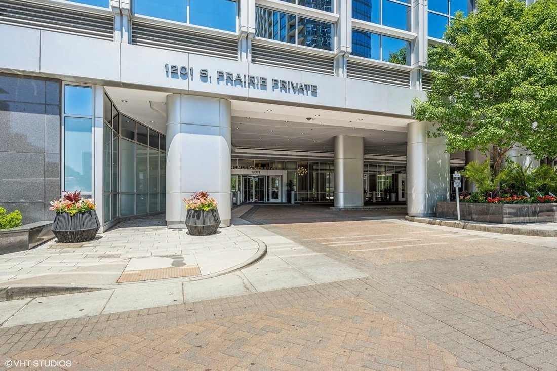 Condo in Chicago, Illinois, United States 4 - 17813386
