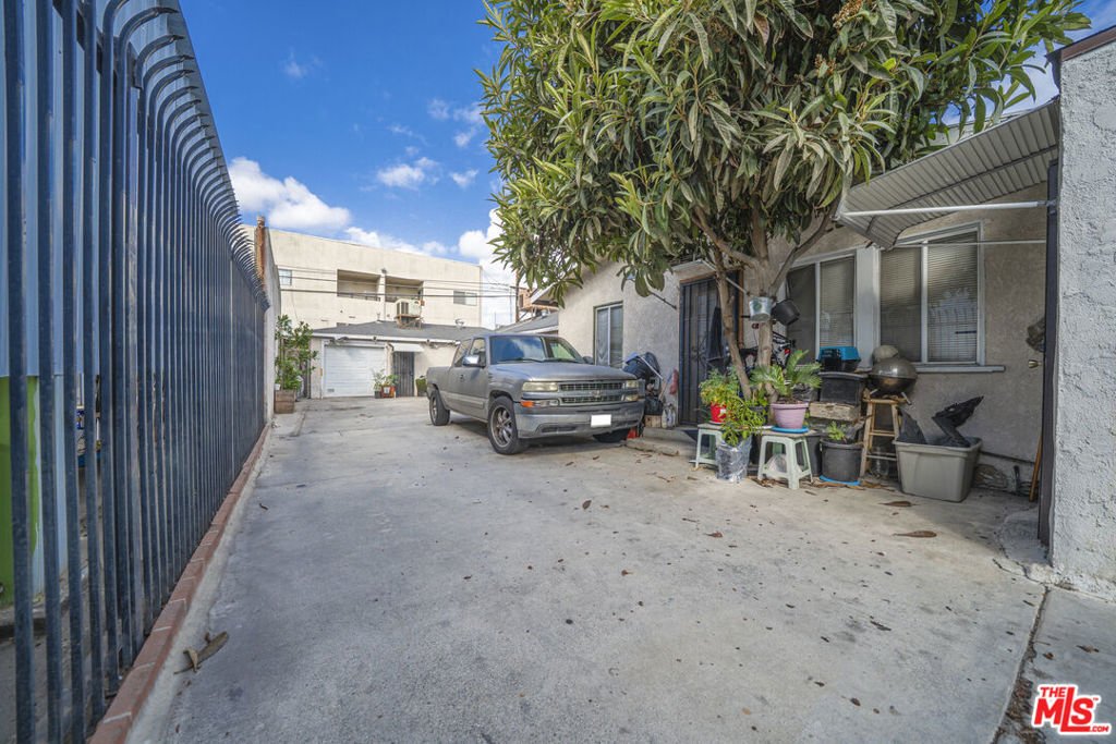Gardena, California, United States 5 - 17812091