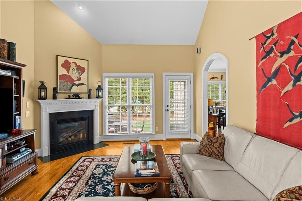 Condo in Greensboro, North Carolina, United States 5 - 17811789