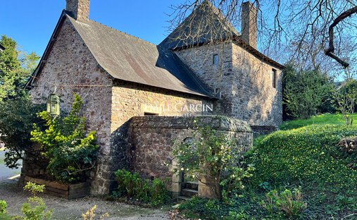Villa in Urbain Ouest, Montfort-sur-Meu, France 1