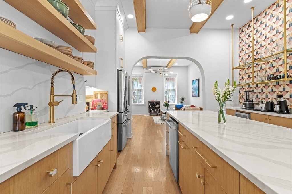 Condo in Boston, United States 2 - 17814326