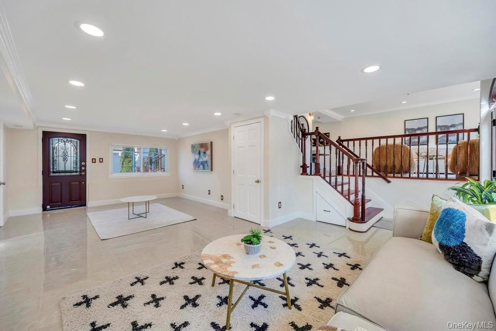 House in Plainview, New York, United States 5 - 17813234