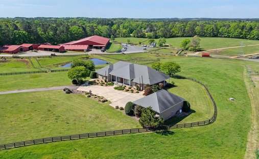 Farm Ranch in Sanford, North Carolina, United States 1