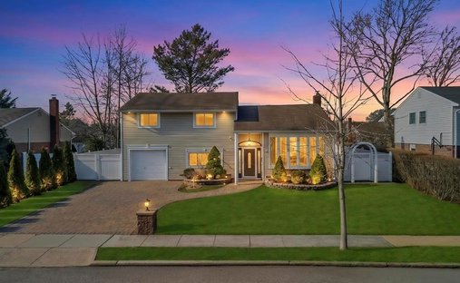 House in Plainview, New York, United States 1