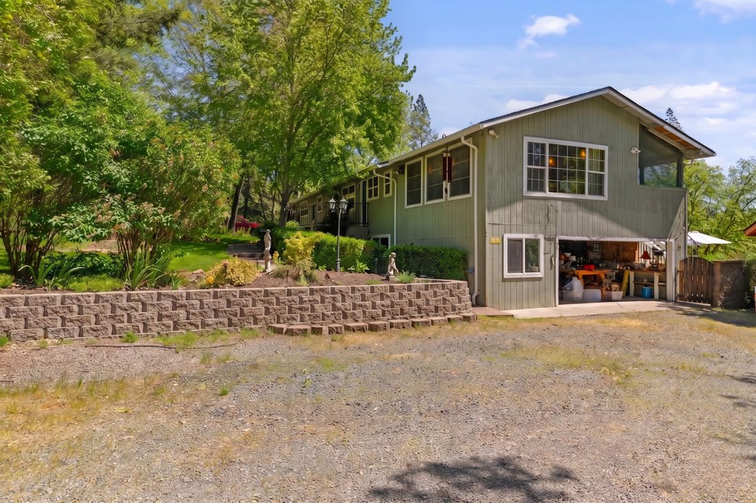 House in Grants Pass, Oregon, United States 3 - 17798532