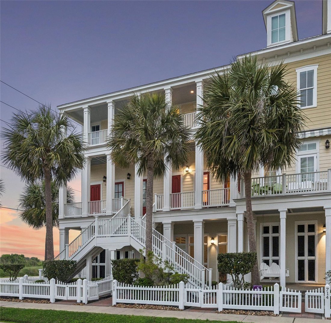Townhouse in Galveston, Texas, United States 1 - 17813658