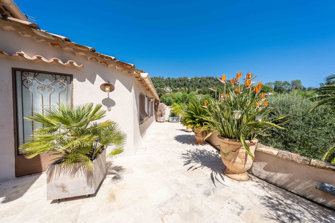 Villa in Saint-Paul-de-Vence, Provence-Alpes-Côte d'Azur, France 4 - 17813200