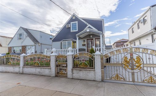 House in New York, New York, United States 1