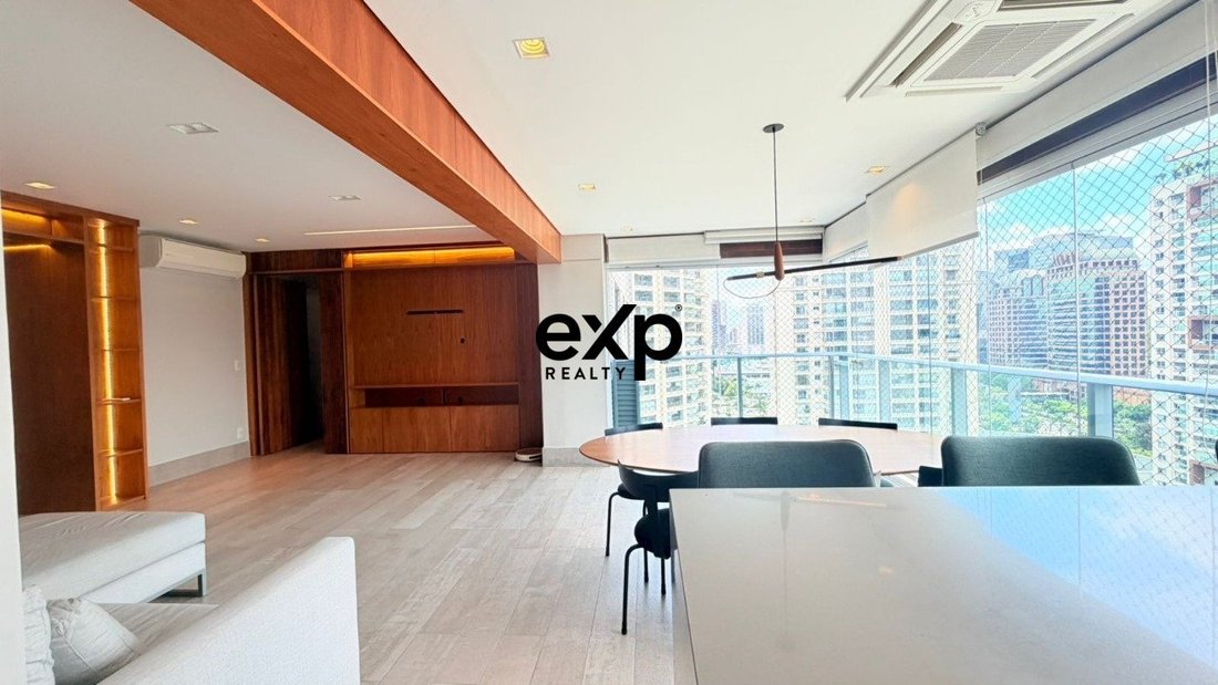 Apartment in São Paulo, State of São Paulo, Brazil 2 - 17813063