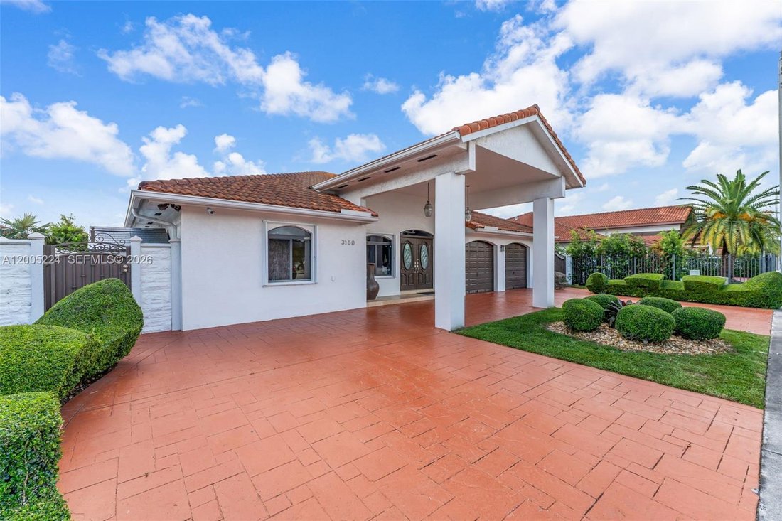 House in Miami, Florida, United States 2 - 17812300