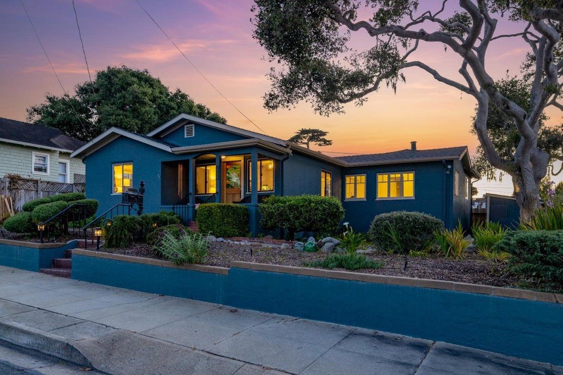 House in Pacific Grove, California, United States 5 - 17812156
