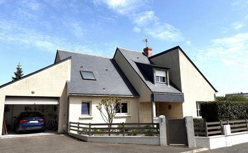 House in Delessert-Saint Louis-Nantilly, Saumur, France 1