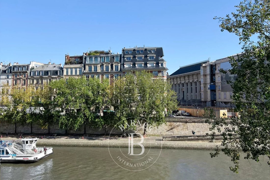 Apartment in Monnaie, Paris 6e Arrondissement, Paris 1 - 17814470