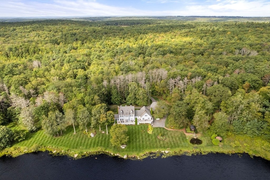 House in Petersham, Massachusetts, United States 3 - 17811269
