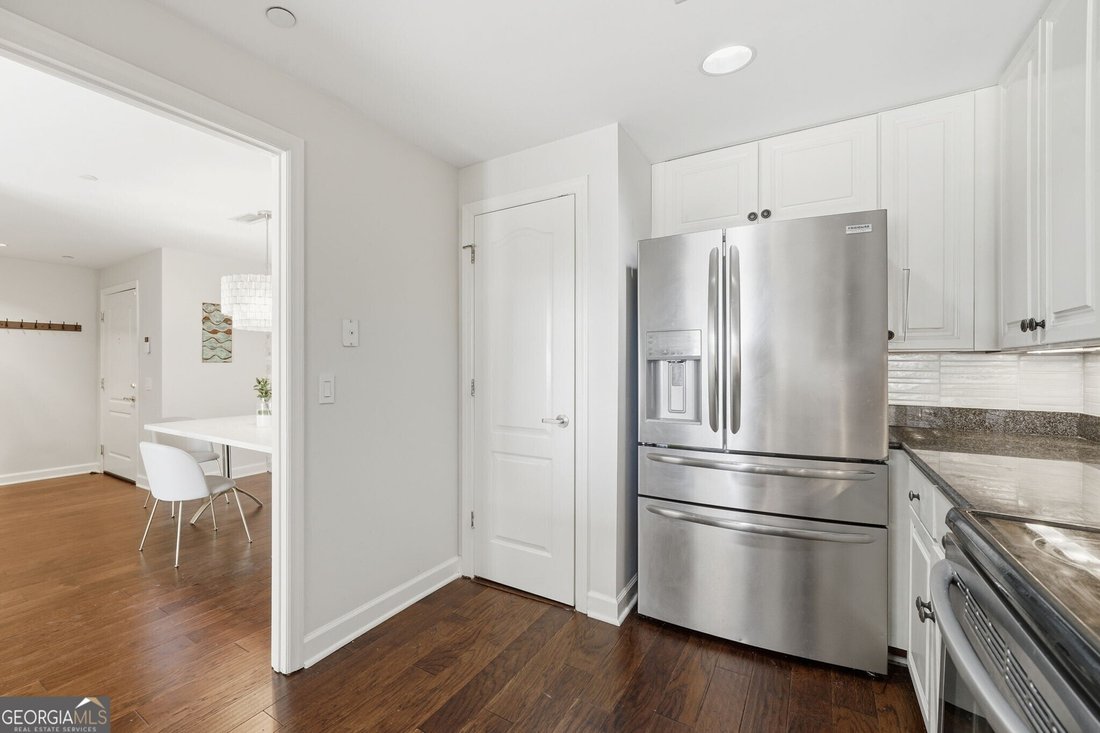 Condo in Atlanta, Georgia, United States 4 - 17813626