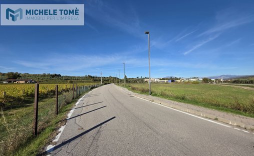 Terreno a Bardolino, Veneto, Italia 1
