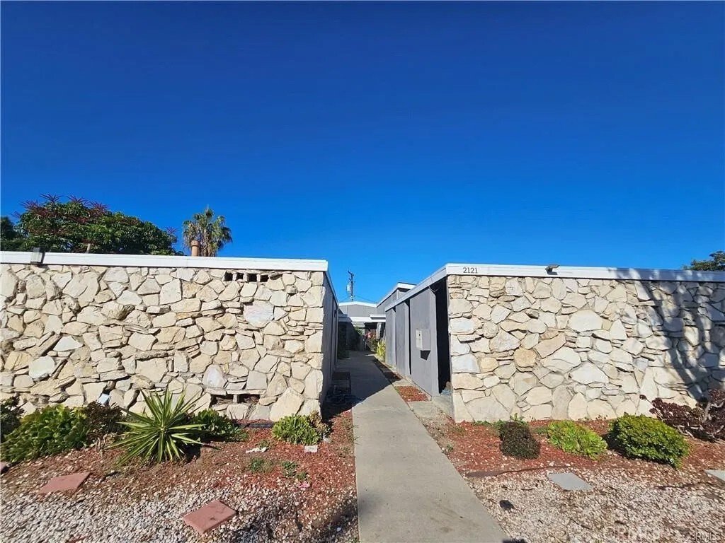 Orange, California, United States 1 - 17812745