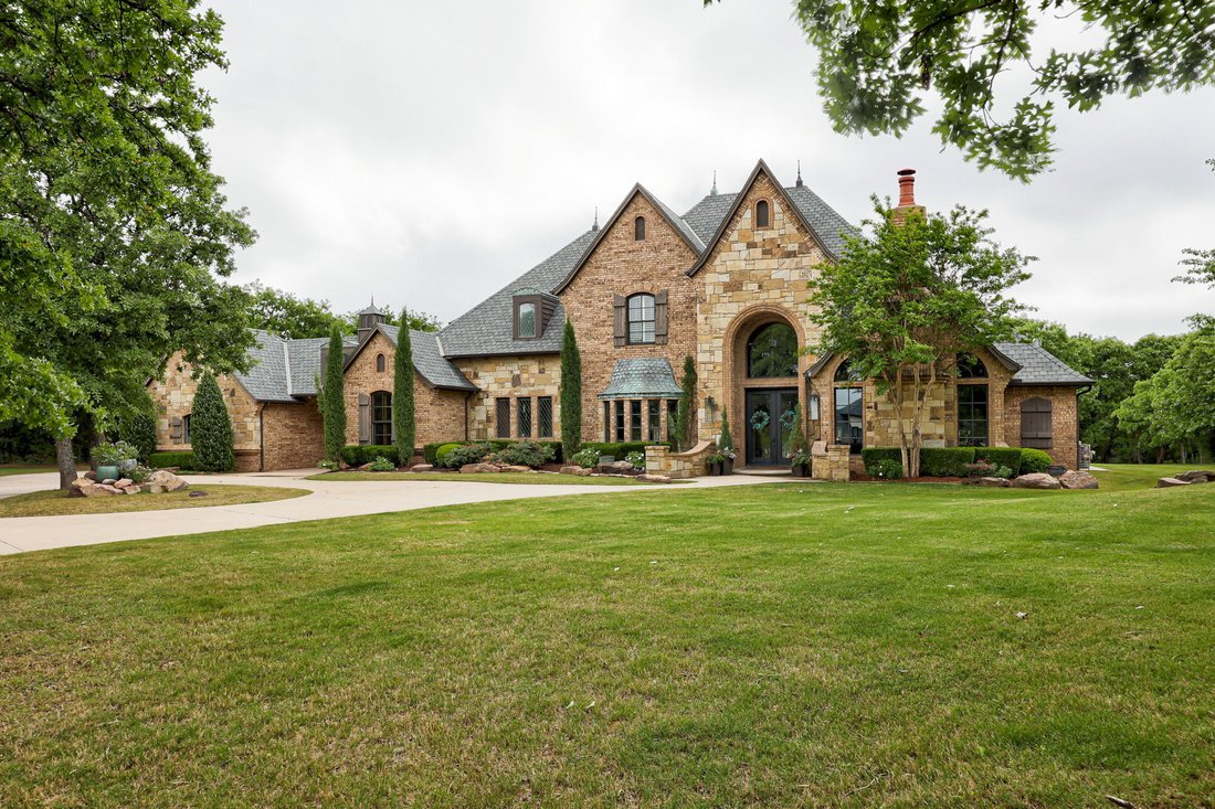 House in Edmond, Oklahoma, United States 3 - 17810999