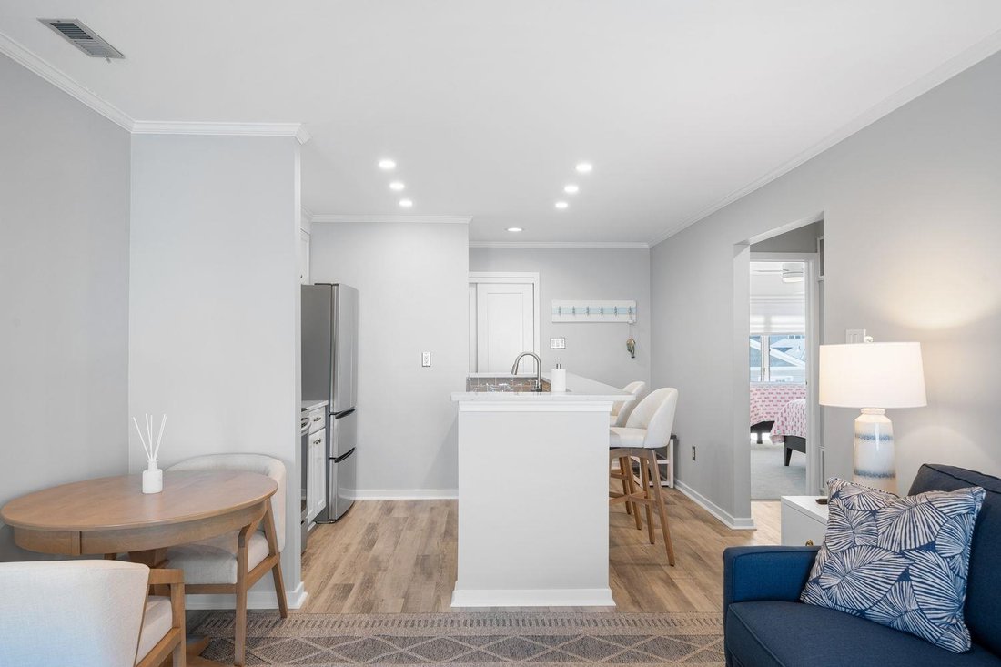 Condo in Stone Harbor, New Jersey, United States 4 - 17811705