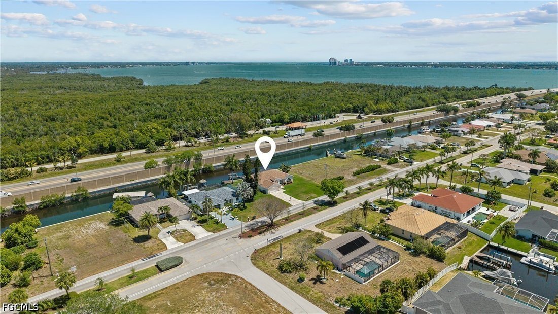 House in Cape Coral, Florida, United States 2 - 17814212