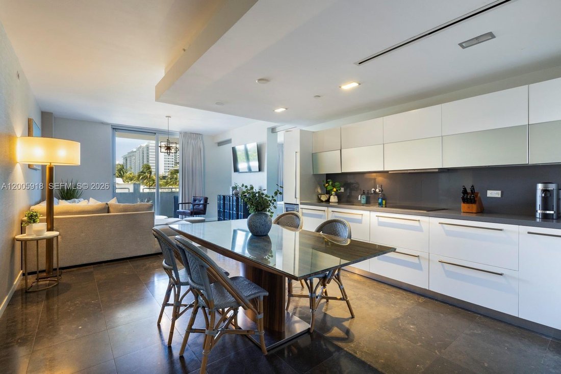 Condo in Miami Beach, Florida, United States 5 - 17813619