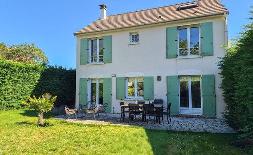 Villa in Nozay, Ile-de-France, France 1