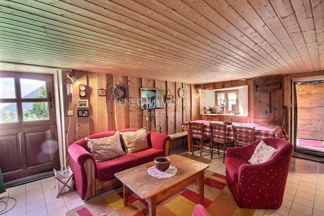 Chalet in Bourg-Saint-Maurice, Auvergne-Rhône-Alpes, France 2 - 17815756