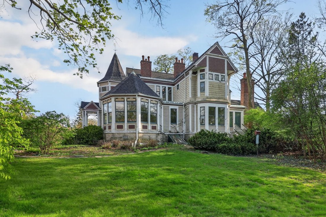 House in Downers Grove, Illinois, United States 5 - 17813347
